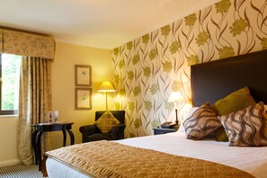 Individually decorated, desk, iron/ironing board, free WiFi - Kingston Lodge Hotel (Kingston Upon Thames)