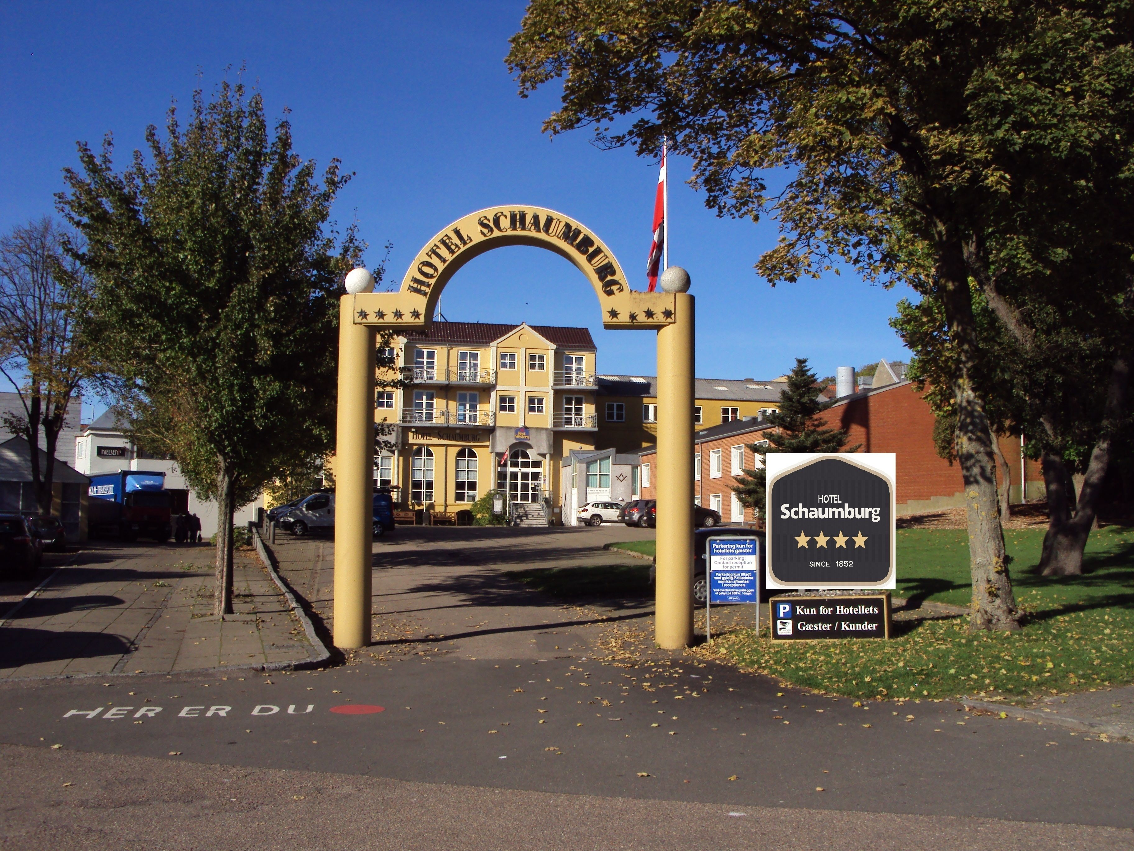 Overnatningsstedets indgangsparti