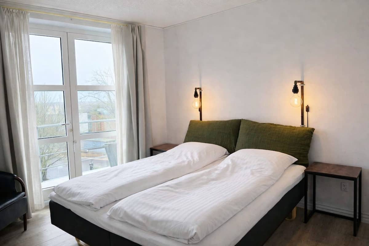 Superior Single Room | Hypo-allergenic bedding, free WiFi, bed sheets