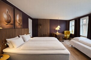 Habitación familiar | Ropa de cama hipoalergénica, wifi gratis, ropa de cama