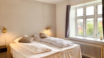 Standard Double or Twin Room | Hypo-allergenic bedding, free WiFi, bed sheets