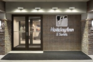Exterior - Holiday Inn & Suites Duluth Downtown by IHG (Duluth)