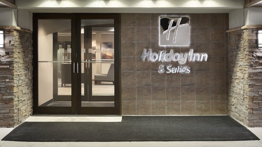 Holiday Inn & Suites Duluth Downtown by IHG