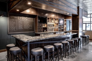 Bar (en el alojamiento)