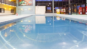 2 indoor pools