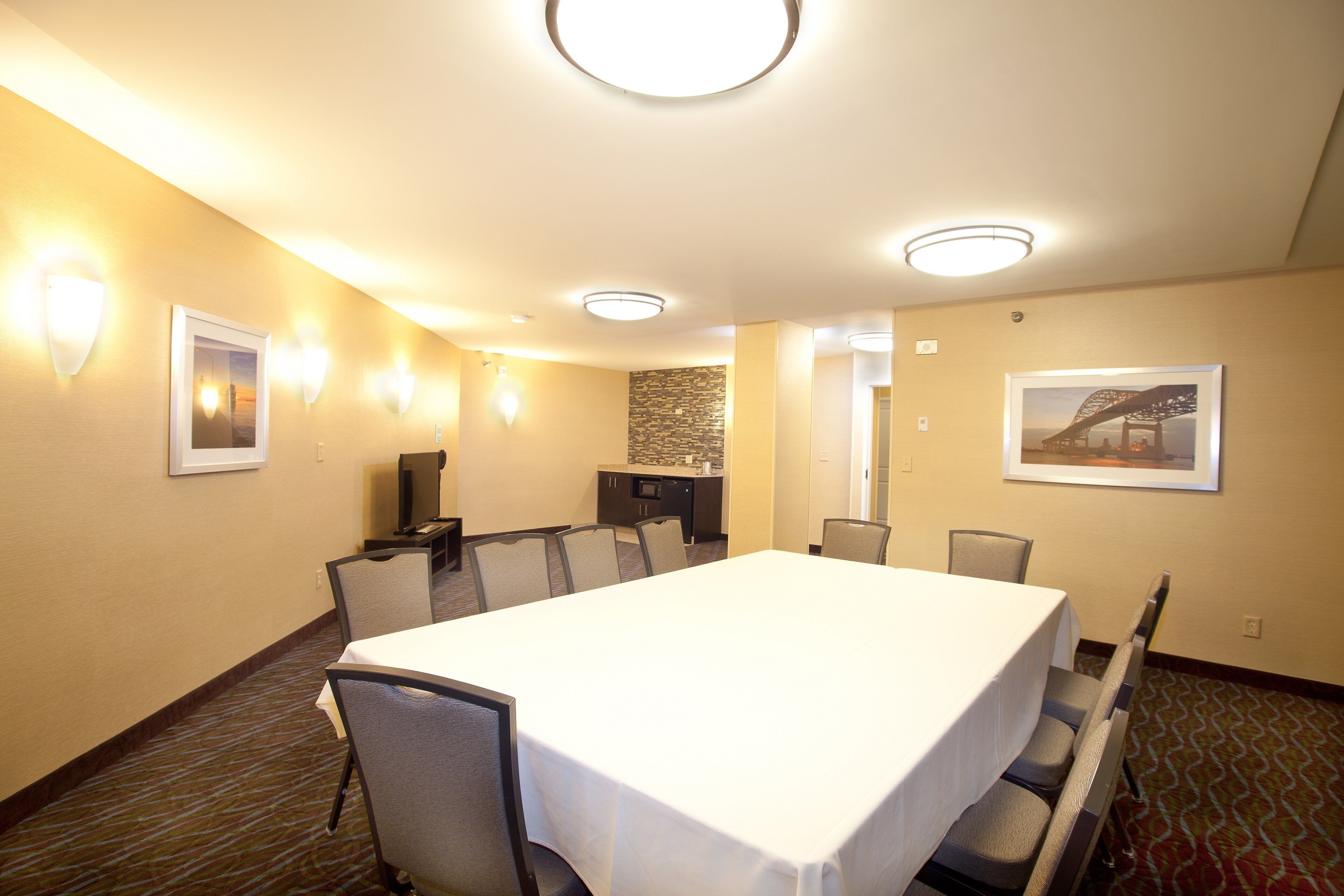 Meeting facility