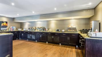 Free daily continental breakfast