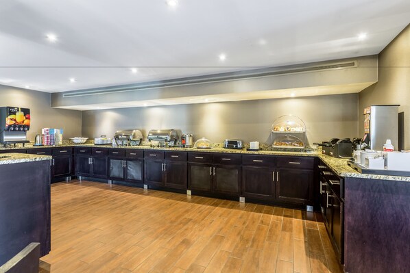 Free daily continental breakfast 