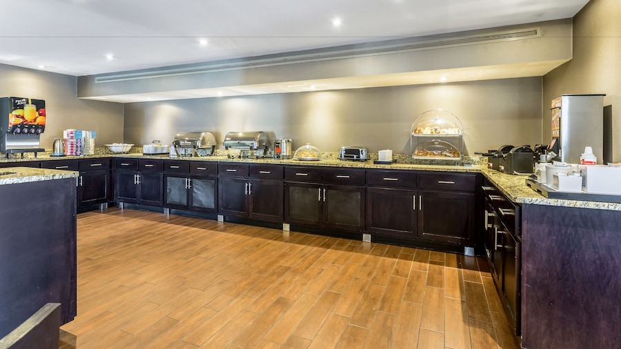 Clarion Pointe Huntsville Research Park