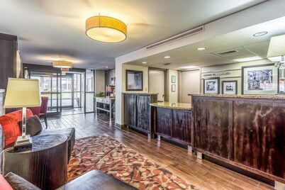 Clarion Pointe Huntsville Research Park