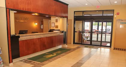 Quality Inn Buffalo Airport
