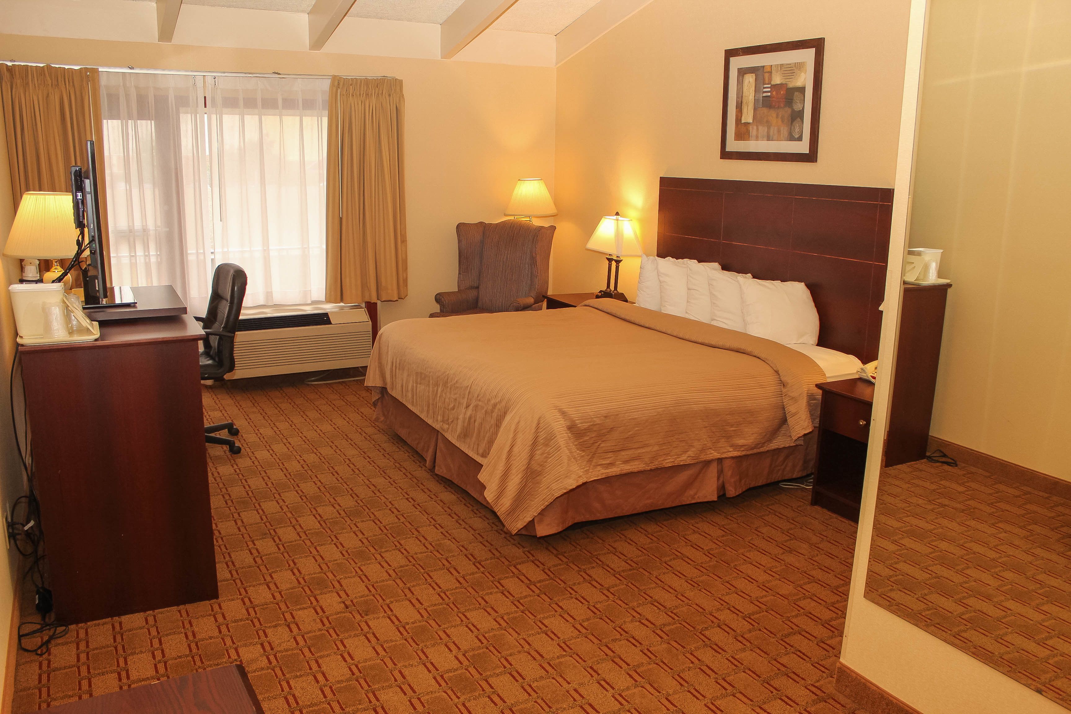 Premium bedding, pillow-top beds, in-room safe, desk