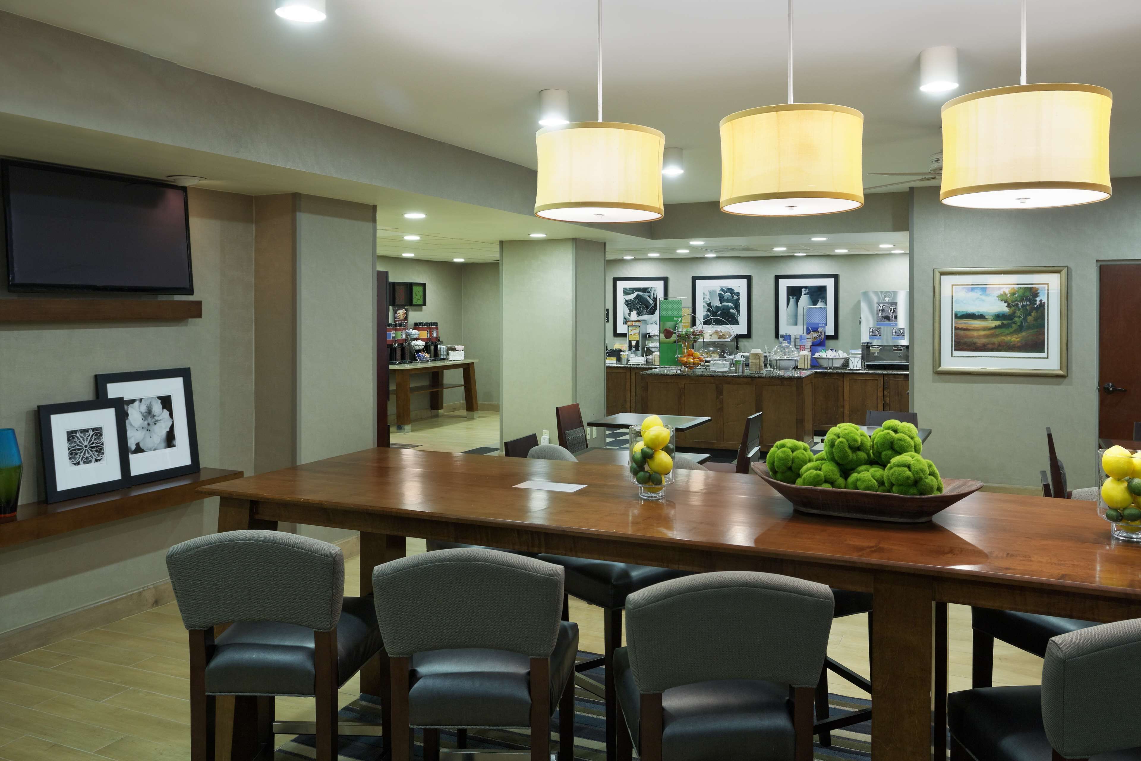 free daily on-the-go breakfast