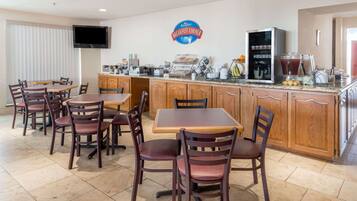 Tägliches inbegriffenes kontinentales Frühstück