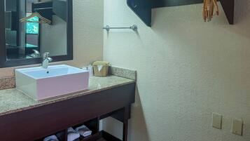 免费洗浴用品、毛巾