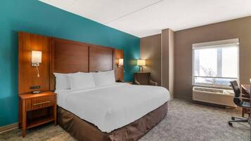 Standard Room, 1 King Bed, Non Smoking