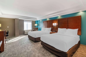 Suite, Mehrere Betten, Nichtraucher | Hochwertige Bettwaren, Pillowtop-Betten, Schreibtisch