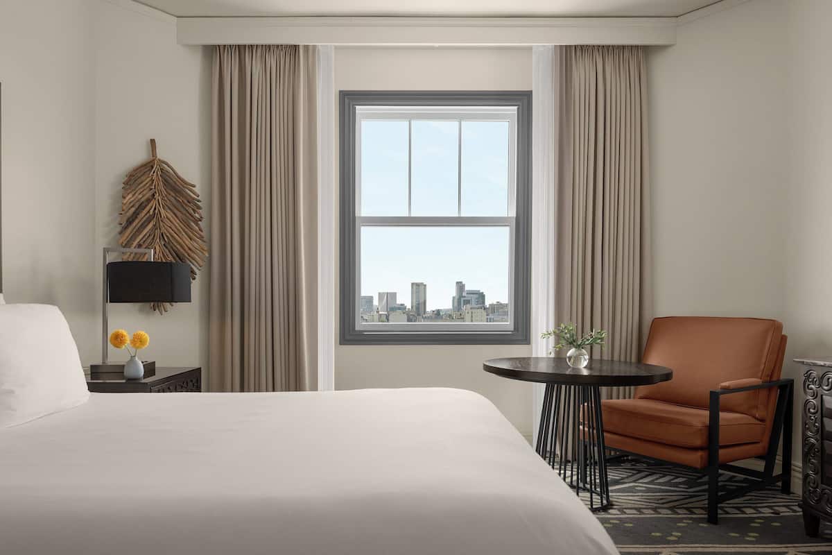 Standard Room, 1 Queen Bed, City View