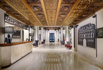 Hotel entrance and lobby at Hotel Spero at Union Square