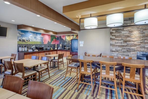 Restaurant - SureStay by Best Western Mount Pleasant Racine (Mount Pleasant)