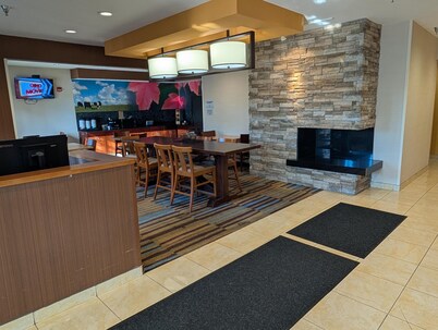 SureStay by Best Western Mount Pleasant Racine