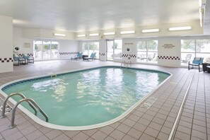 Una piscina cubierta