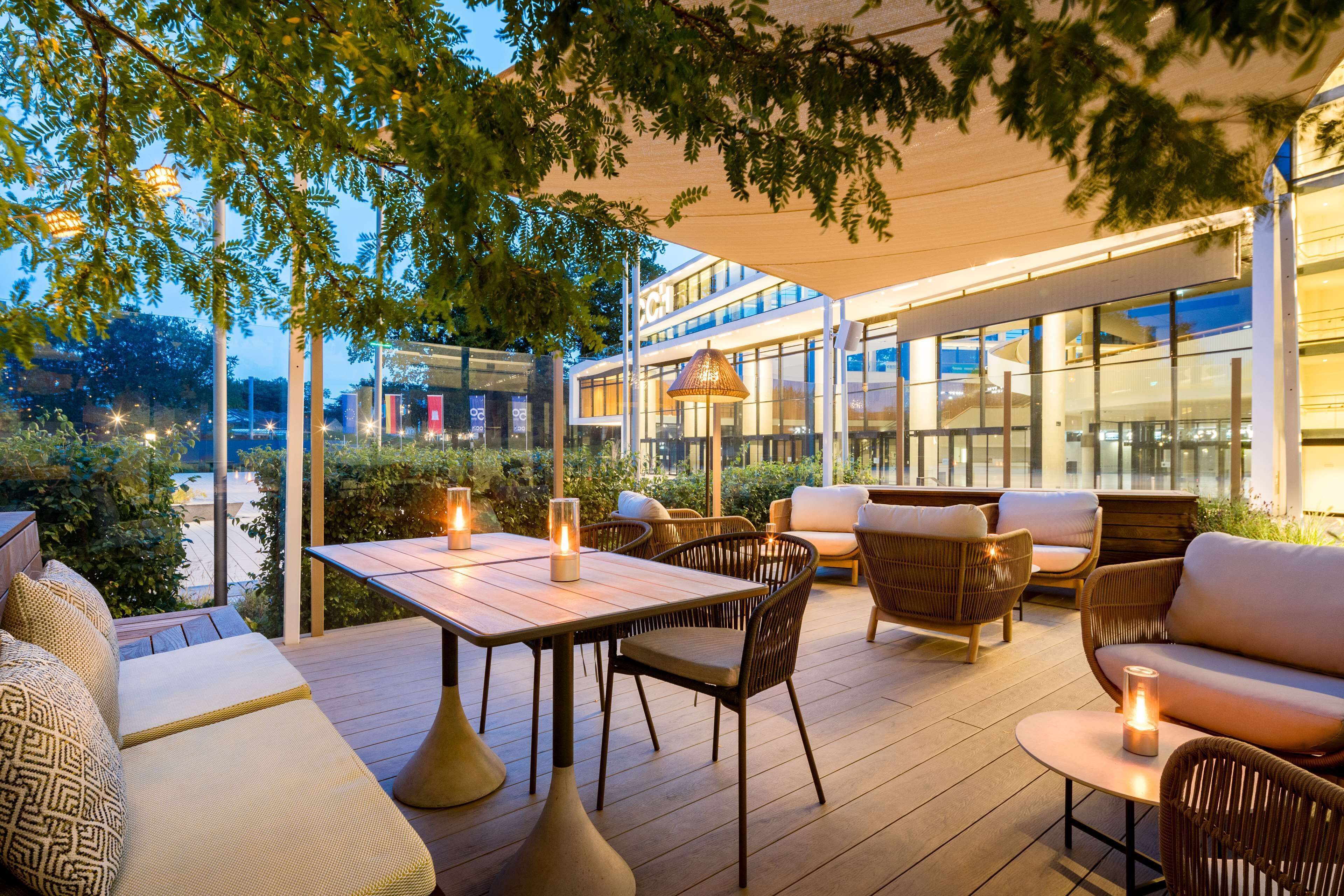 2 Bars/Lounges, Bar auf der Dachterrasse