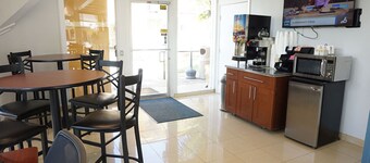 Hollywood Gateway Inn