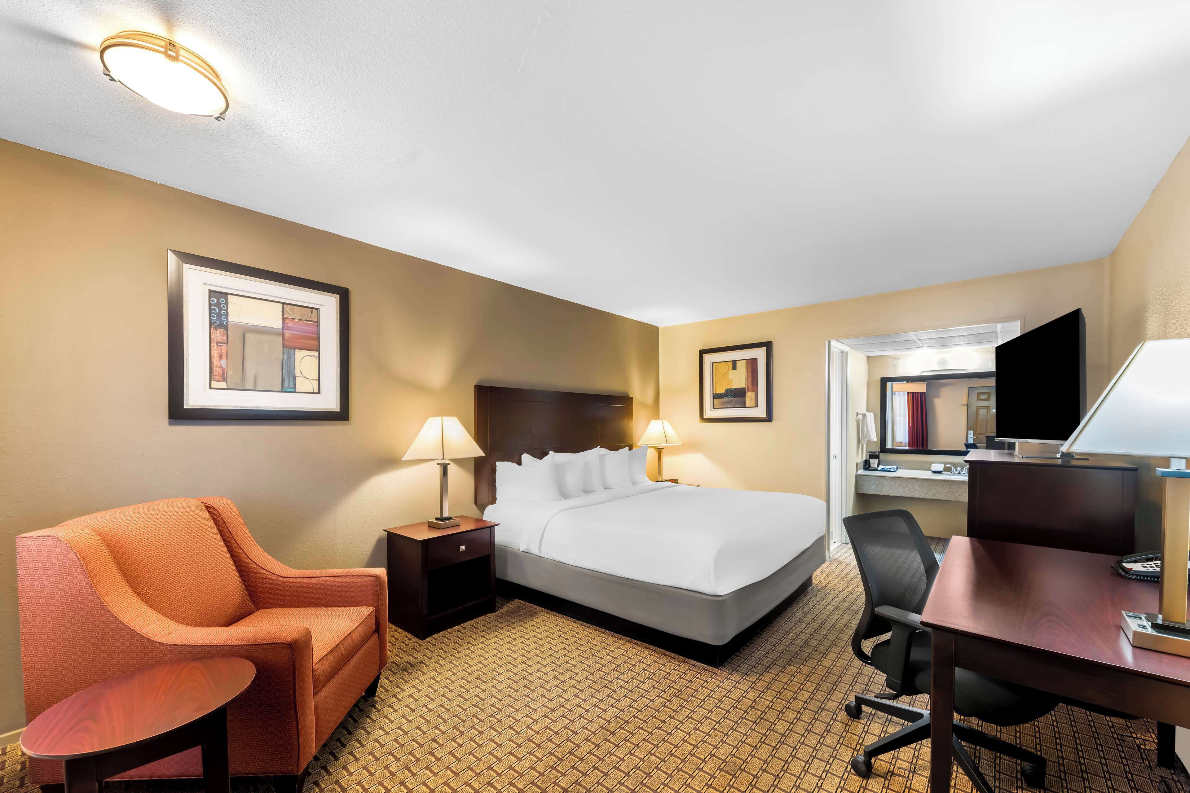 desk, laptop workspace, iron/ironing board, free cots/infant beds