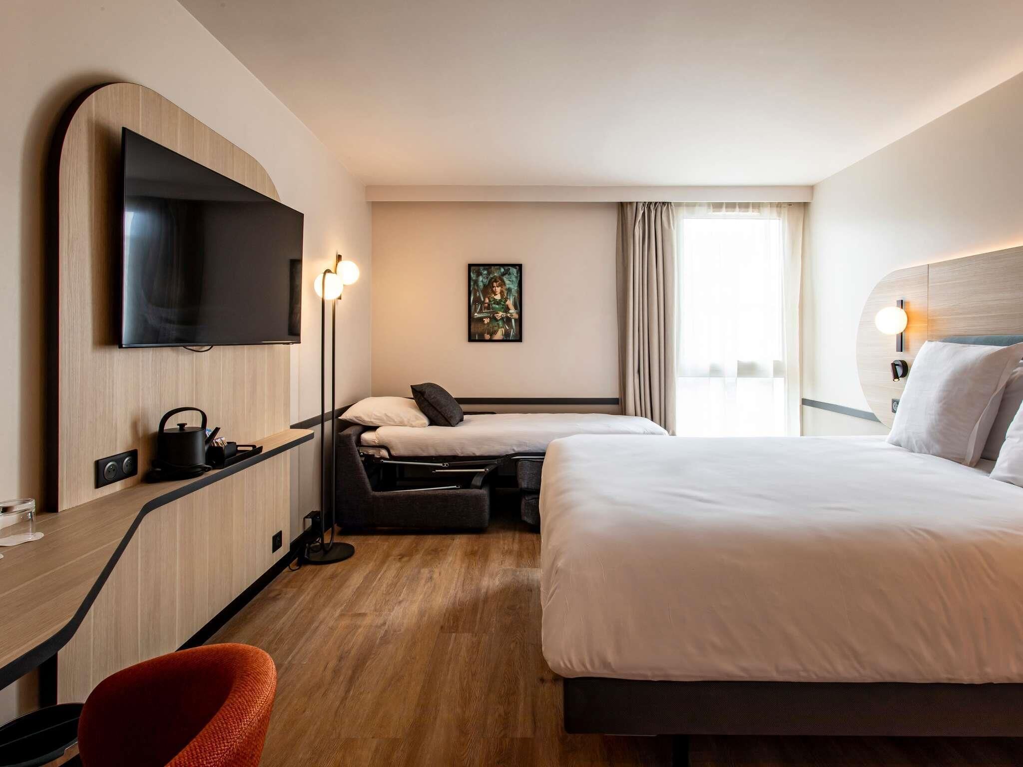 Zimmer, 1 Doppelbett und Schlafsofa