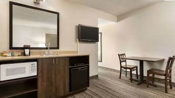 In-room safe, desk, iron/ironing board, free cribs/infant beds