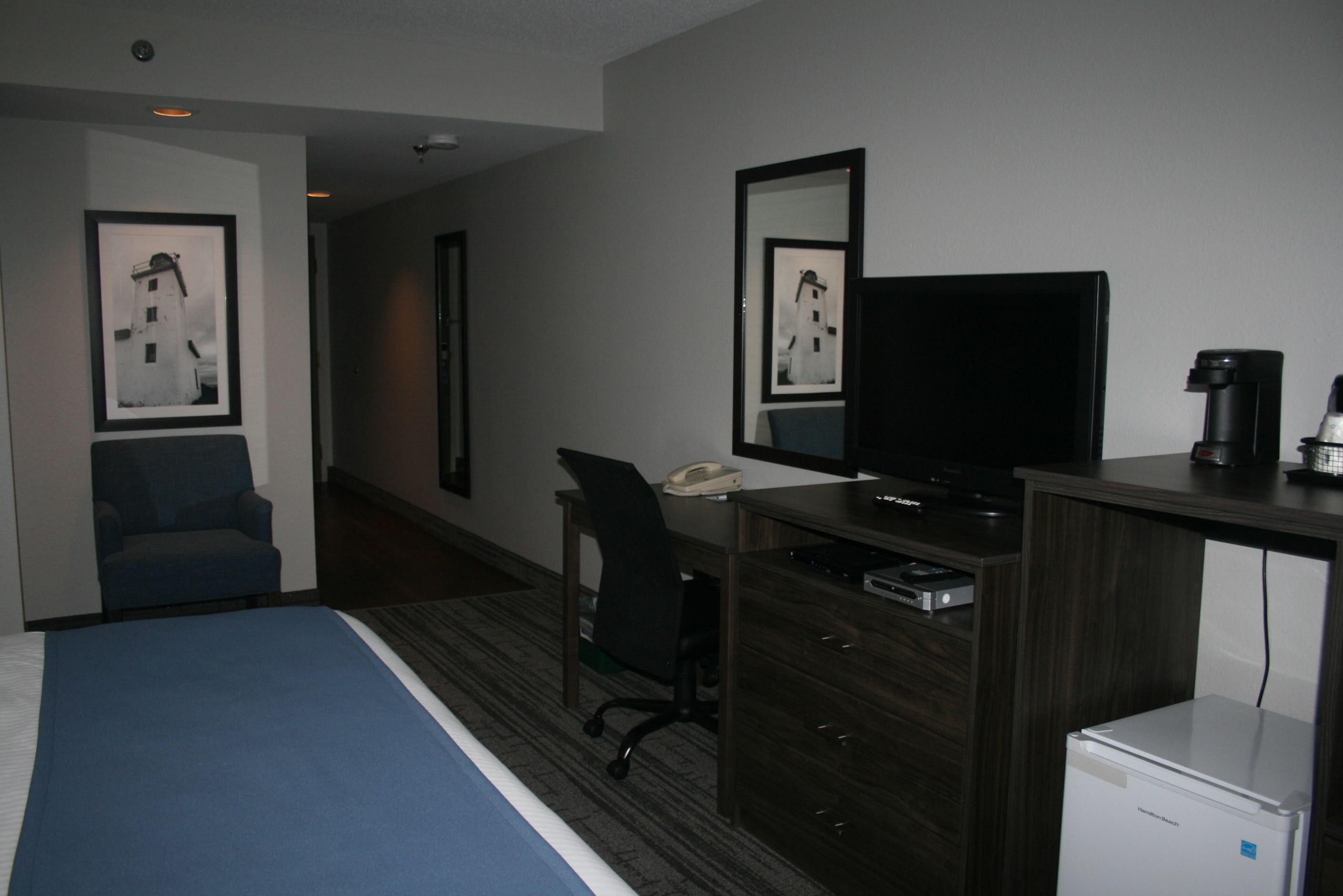 in-room safe, desk, iron/ironing board, free cots/infant beds