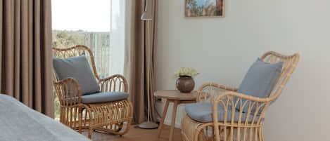 Deluxe Double Room | Hypo-allergenic bedding, iron/ironing board, free WiFi, bed sheets