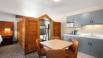 Family Suite, Multiple Beds, Non Smoking, Microwave (with Sofabed) | Premium bedding, in-room safe, desk, laptop workspace