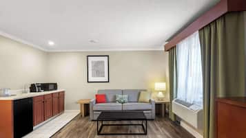 Suite, 1 King Bed, Non Smoking, Jetted Tub (with Sofabed) | Premium bedding, in-room safe, desk, laptop workspace