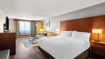 Premium bedding, in-room safe, desk, laptop workspace