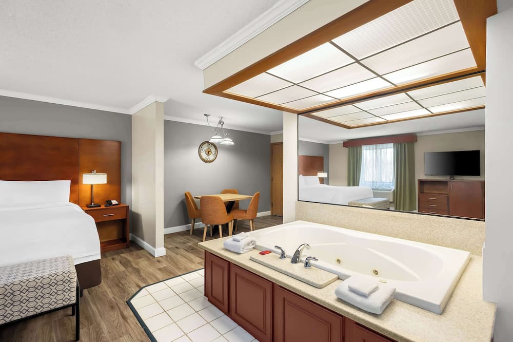 Best Western Fremont/Angola I-80/90 Toll Road