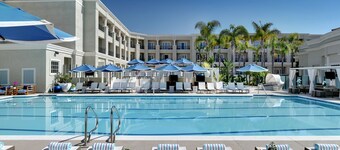 Balboa Bay Resort