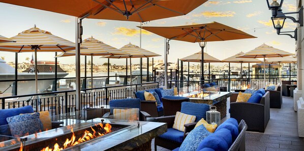 Restaurant - Balboa Bay Resort (Newport Beach)