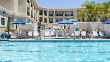 Outdoor pool, open 8:00 AM to 10:00 PM, pool cabanas (surcharge)