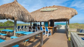 2 bares o lounges, 2 bares en la playa, bar junto a la alberca