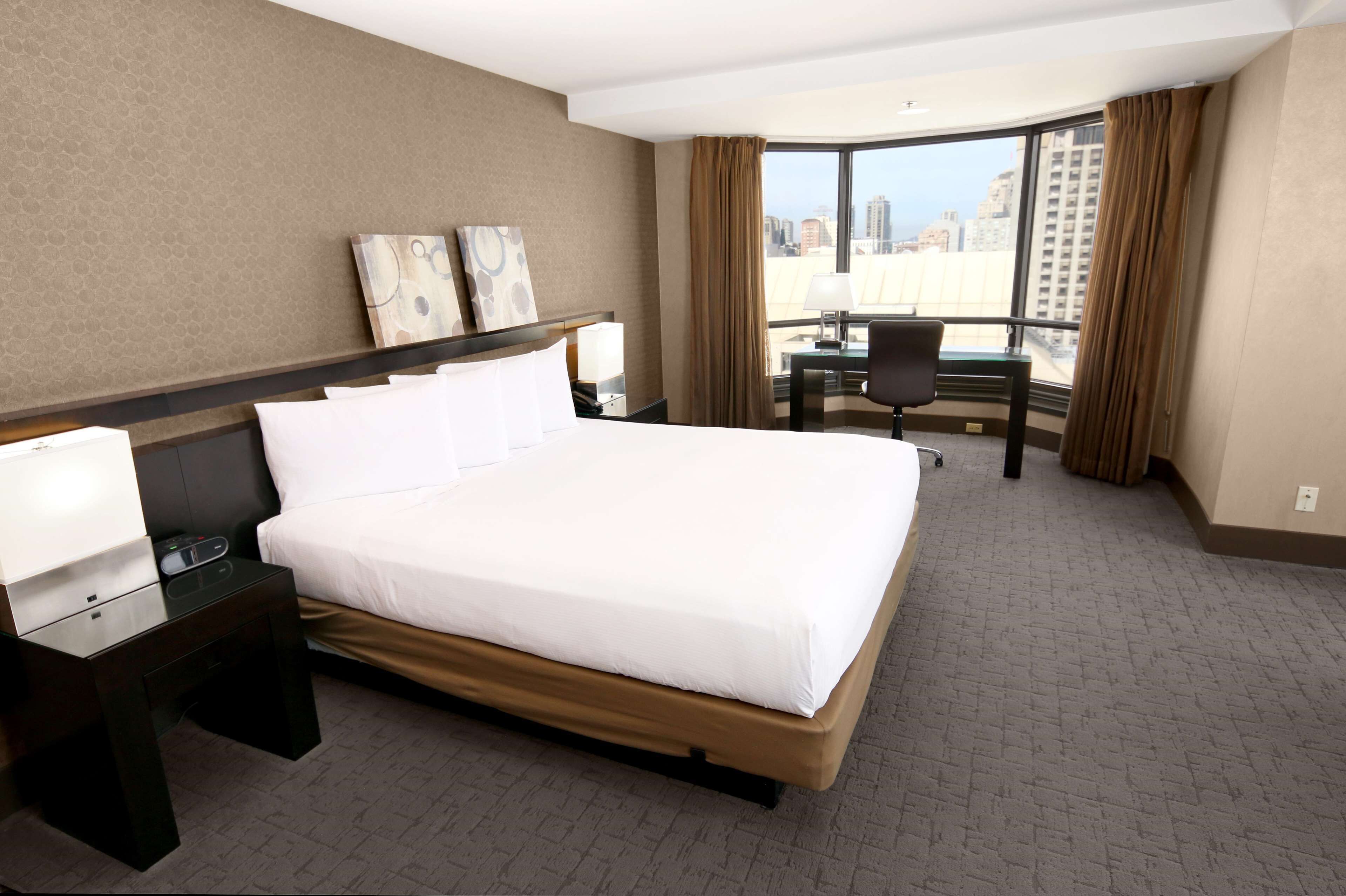 Suite, 1 Bedroom (Skyline Suite) | Premium bedding, down comforters, pillowtop beds, in-room safe