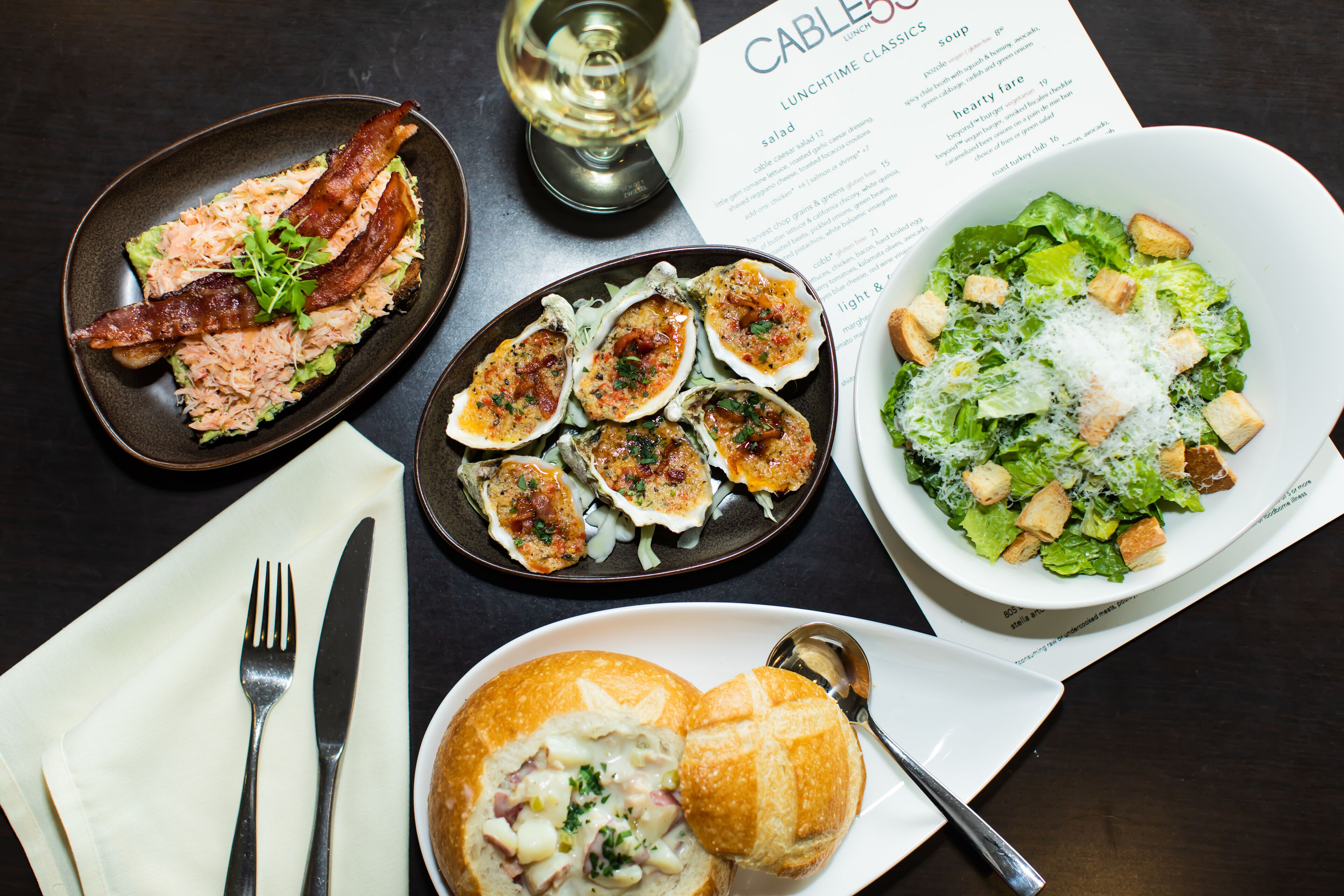 2 restaurants; breakfast, lunch and dinner served 