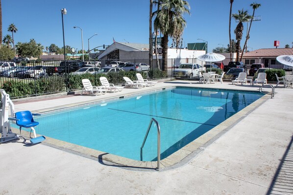 Outdoor pool, open 9:00 AM to 9:00 PM, free pool cabanas, pool umbrellas