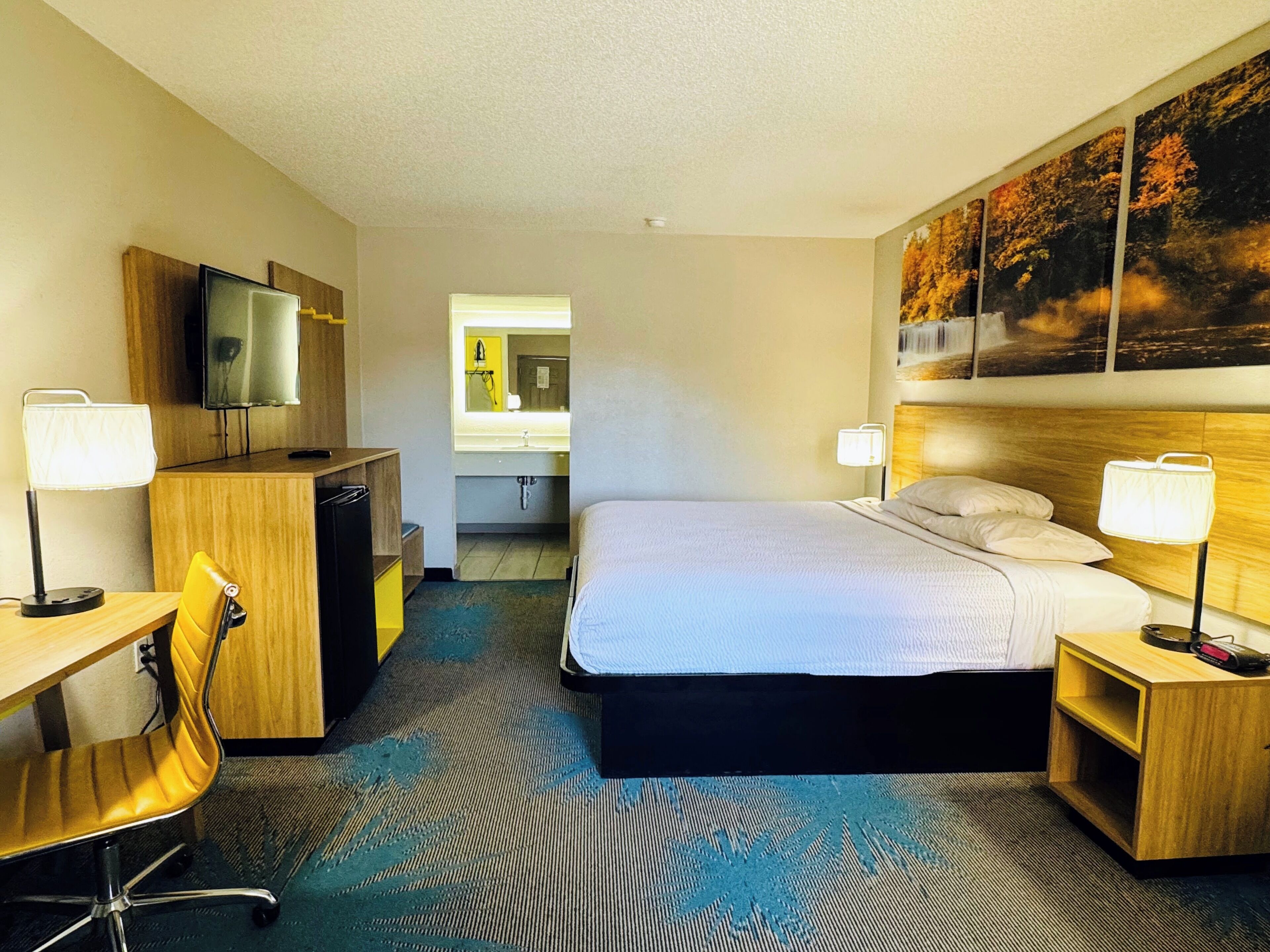Desk, laptop workspace, blackout drapes, WiFi (free)