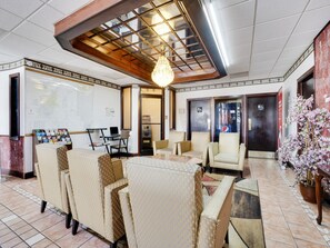 Sala de estar en el lobby