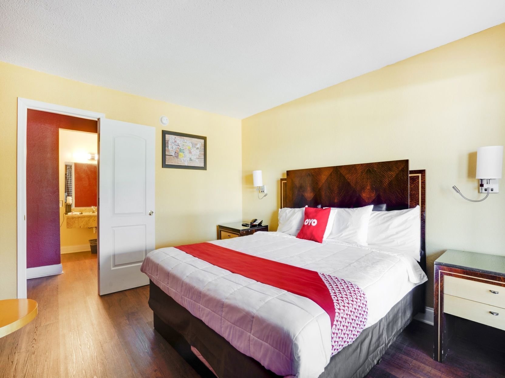 Desk, free WiFi, bed sheets