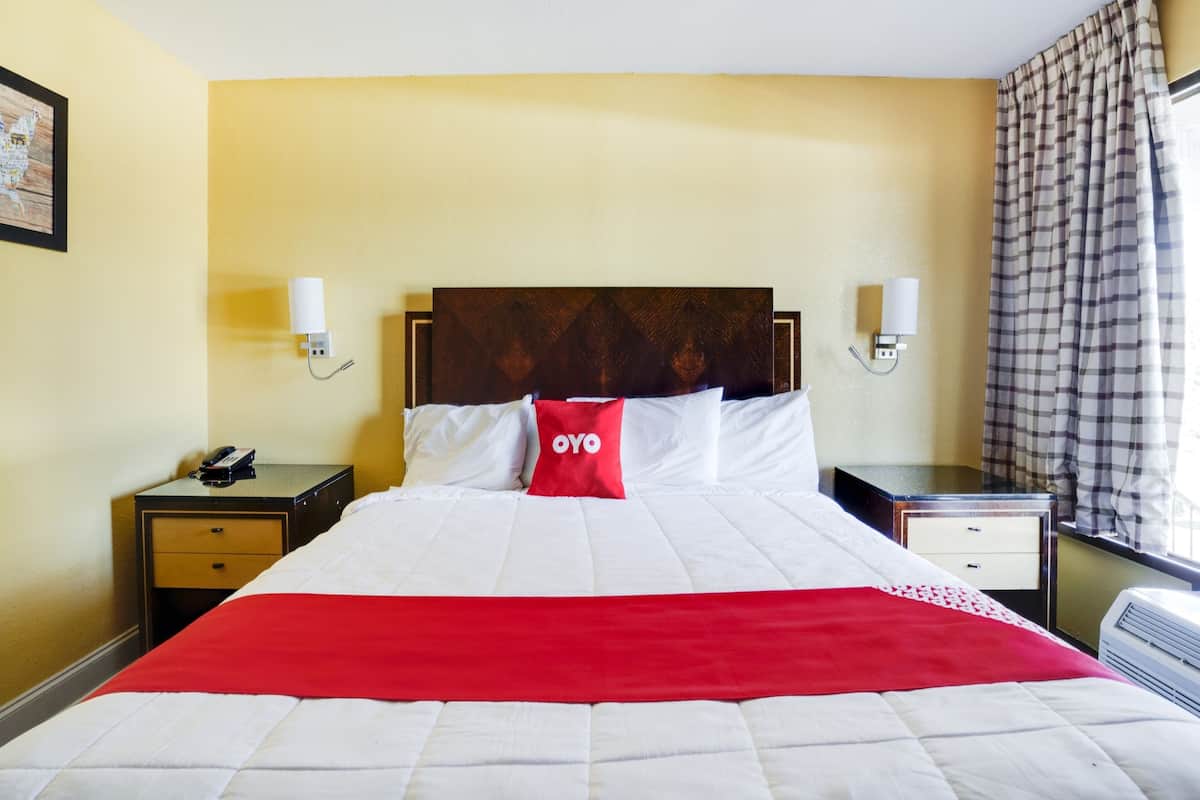 1 bedroom, desk, free WiFi, bed sheets