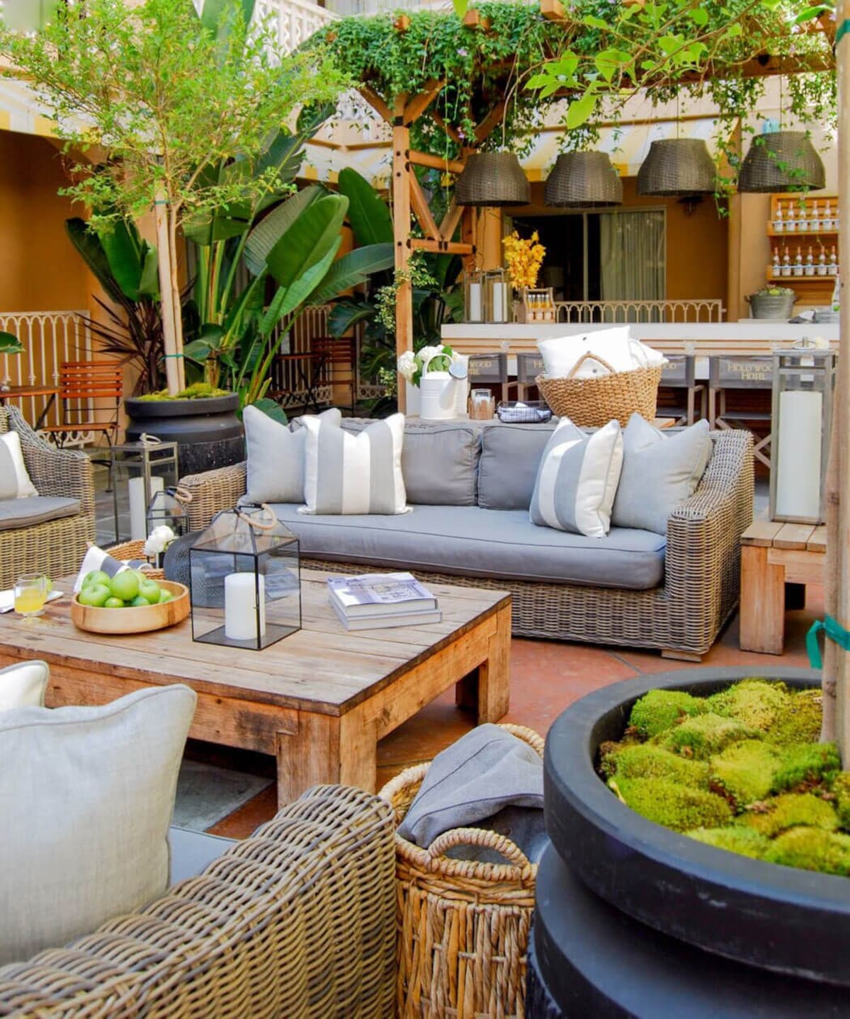Hollywood Hotel