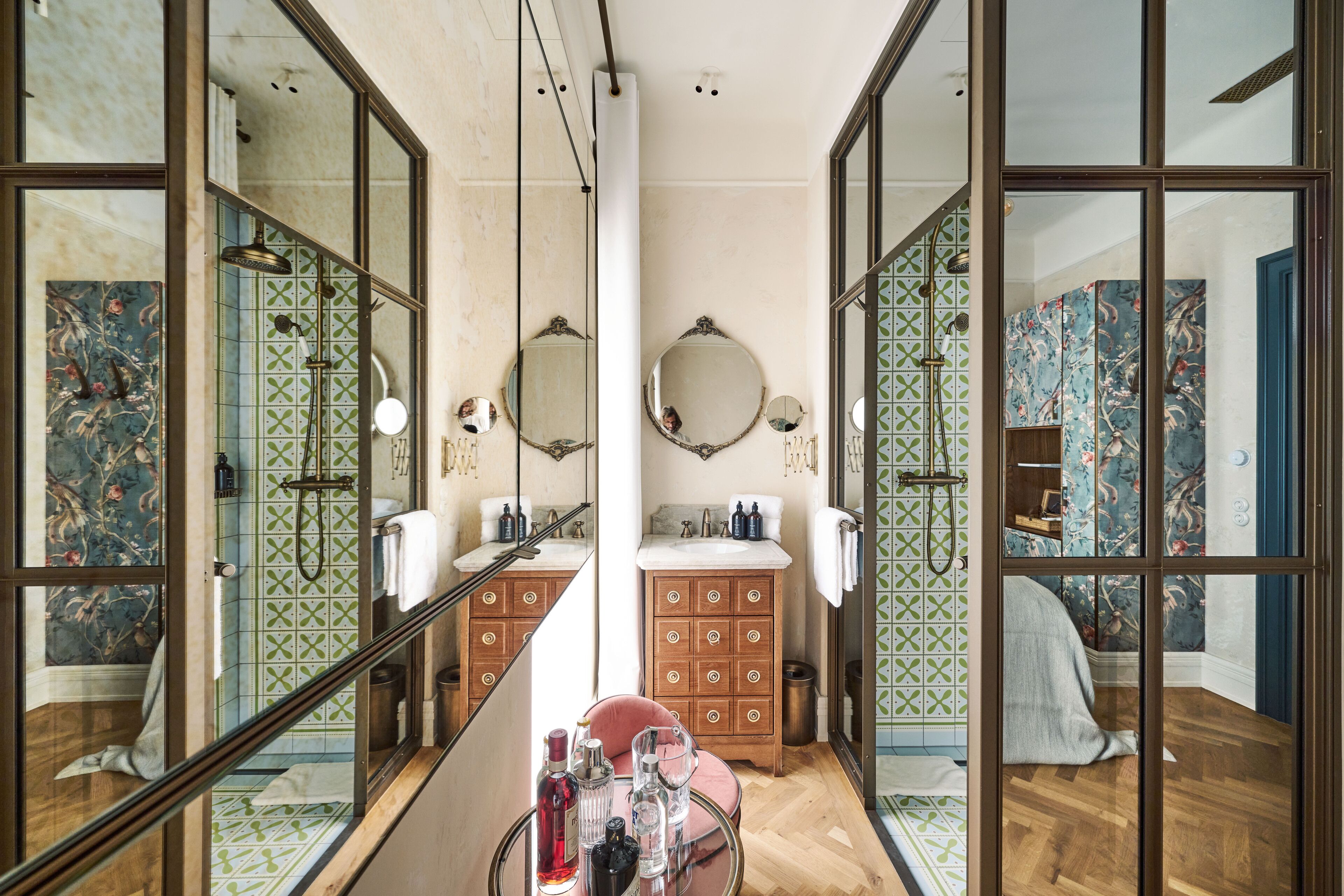 standard room (petit) | bathroom | designer toiletries, hair dryer, bathrobes, towels